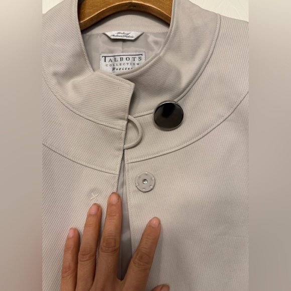 Talbots Women's Cream Jacket - Picture 3 of 7